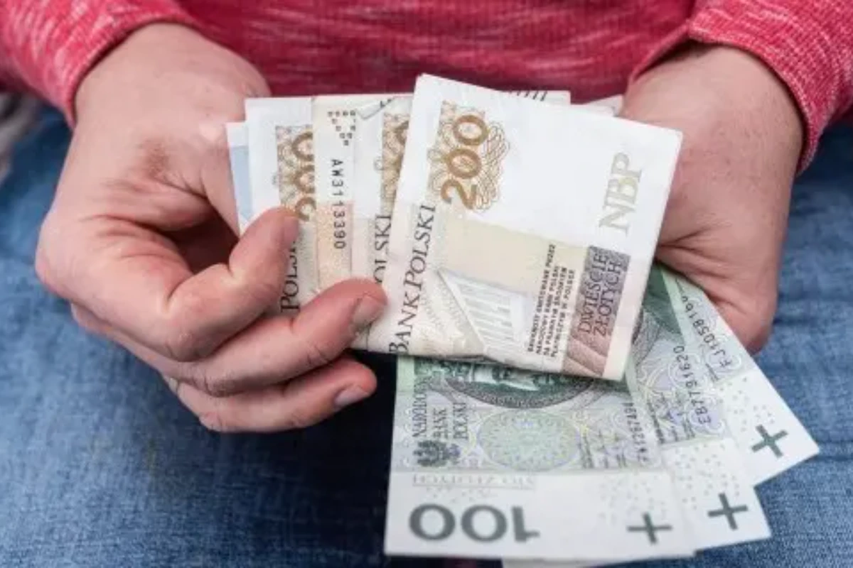Poland’s Domestic Price Pressures Remain Subdued As Household Finances Weaken