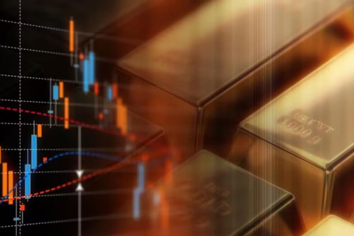 Gold Extends Recovery As Dollar Weakness And Rate Expectations Support Prices