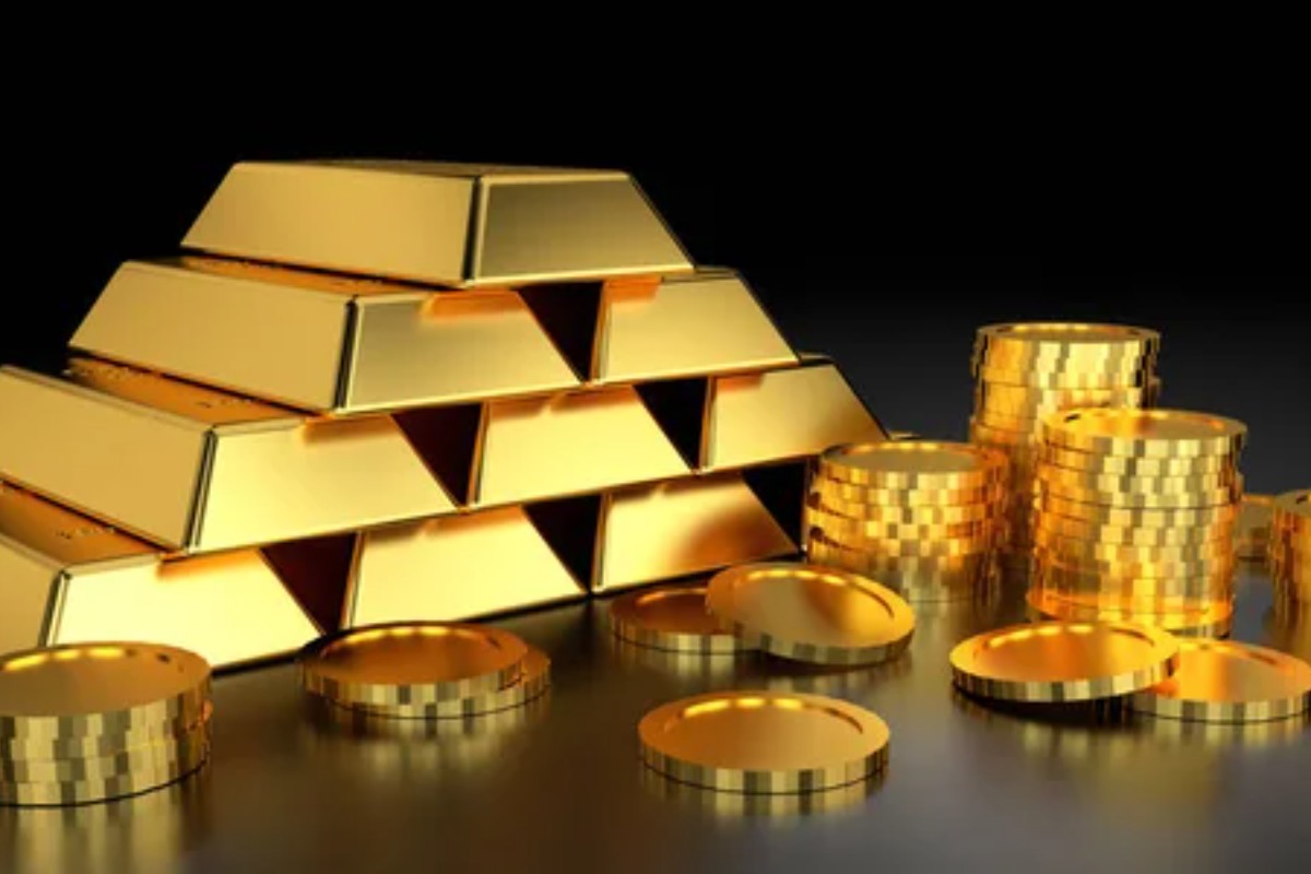 Gold Holds Near $4,420 As Traders Eye FOMC Minutes