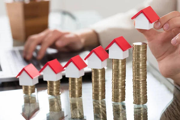 Comments On U.S. Mortgage Hedging