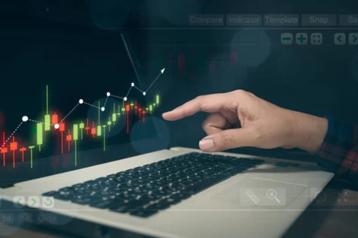 USD/MXN Holds Above 17.00 As Fed Uncertainty Builds