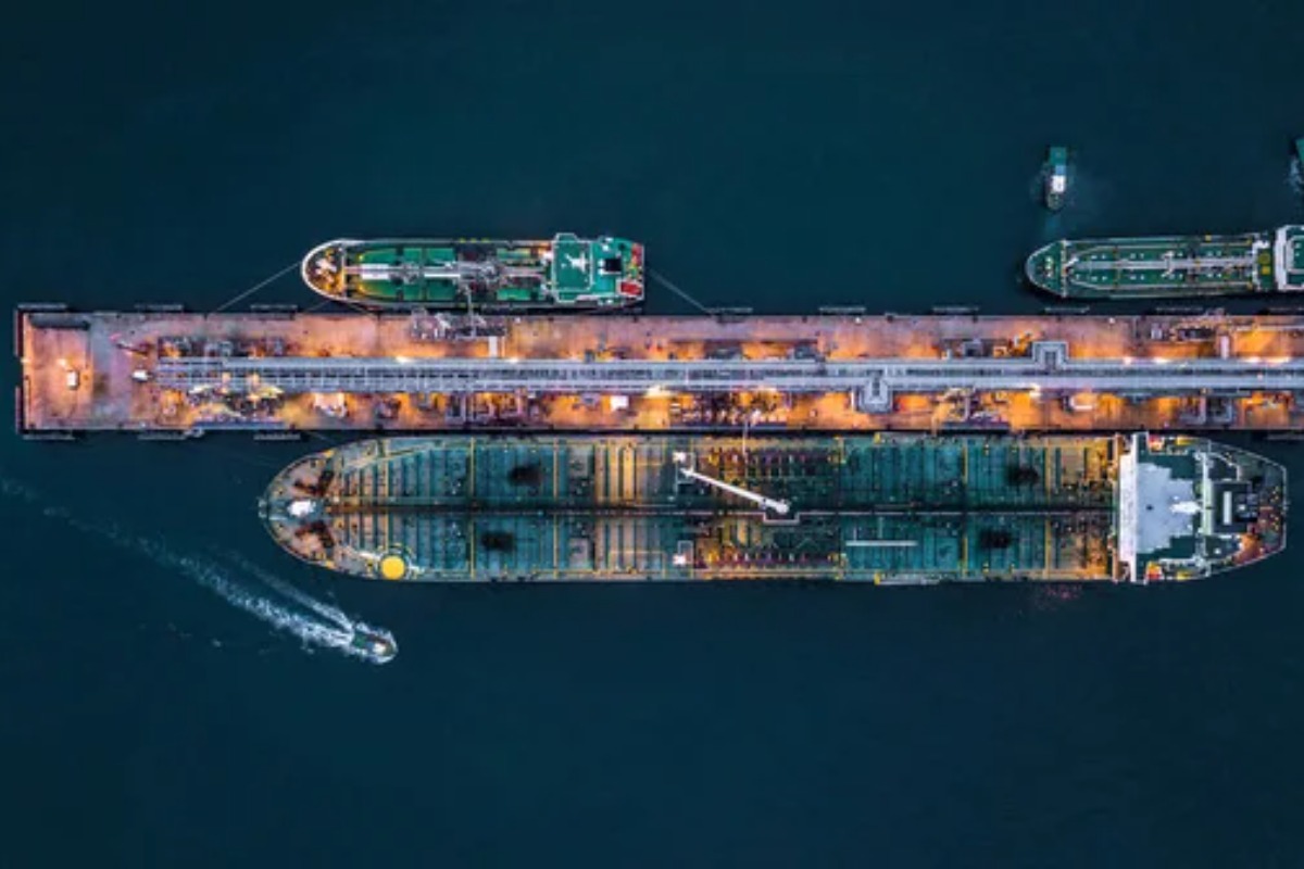 If Iran Wins The Strait Of Hormuz, The US Economy Stays Steady