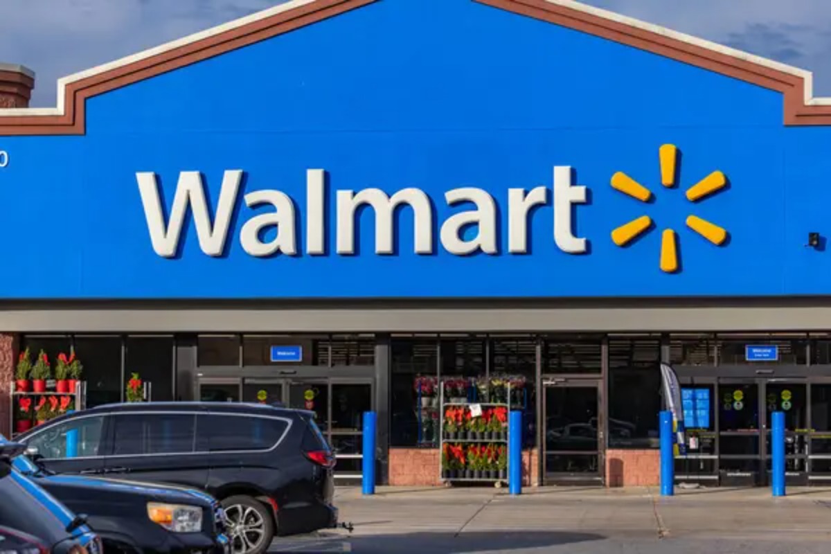 Walmart CFO Warns Of Mass Cutbacks