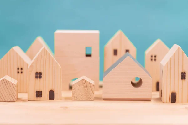 Housing Is Weak, But Its Impact On The Business Cycle Is Muted