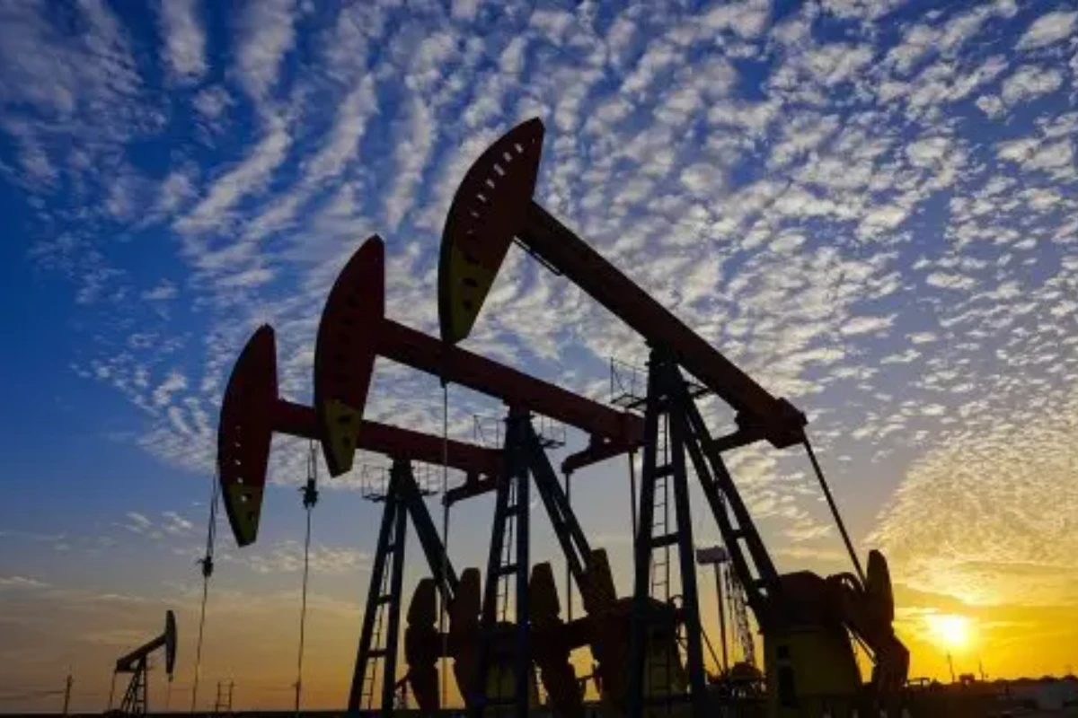 The Commodities Feed: Oil Advances As US Tightens Pressure On Iran