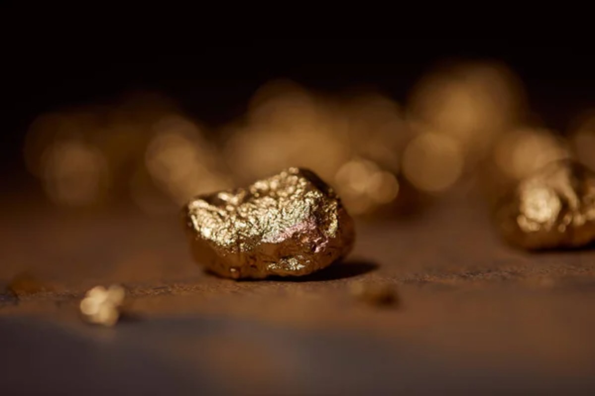 Gold On Track For Third Consecutive Weekly Gain