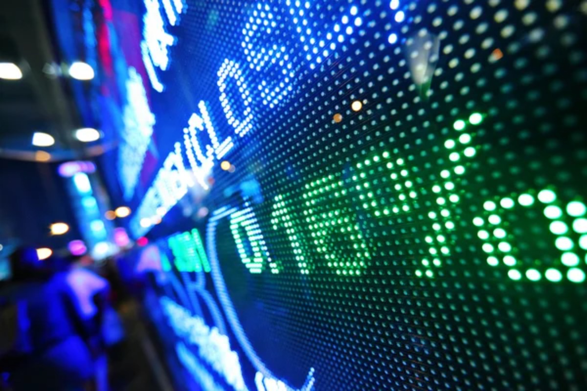 Coinbase Crypto News: Stock Tokens On Base For Non-US Investors