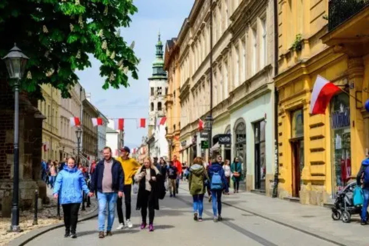 Poland’s Consumers Shrug Off Higher Fuel Prices In July