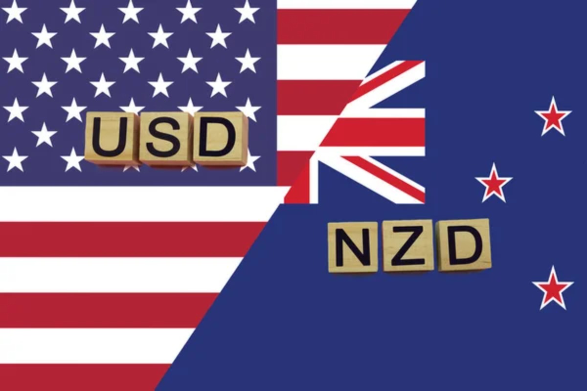 NZD/USD: Kiwi Extends Decline Toward Key Triangle Support