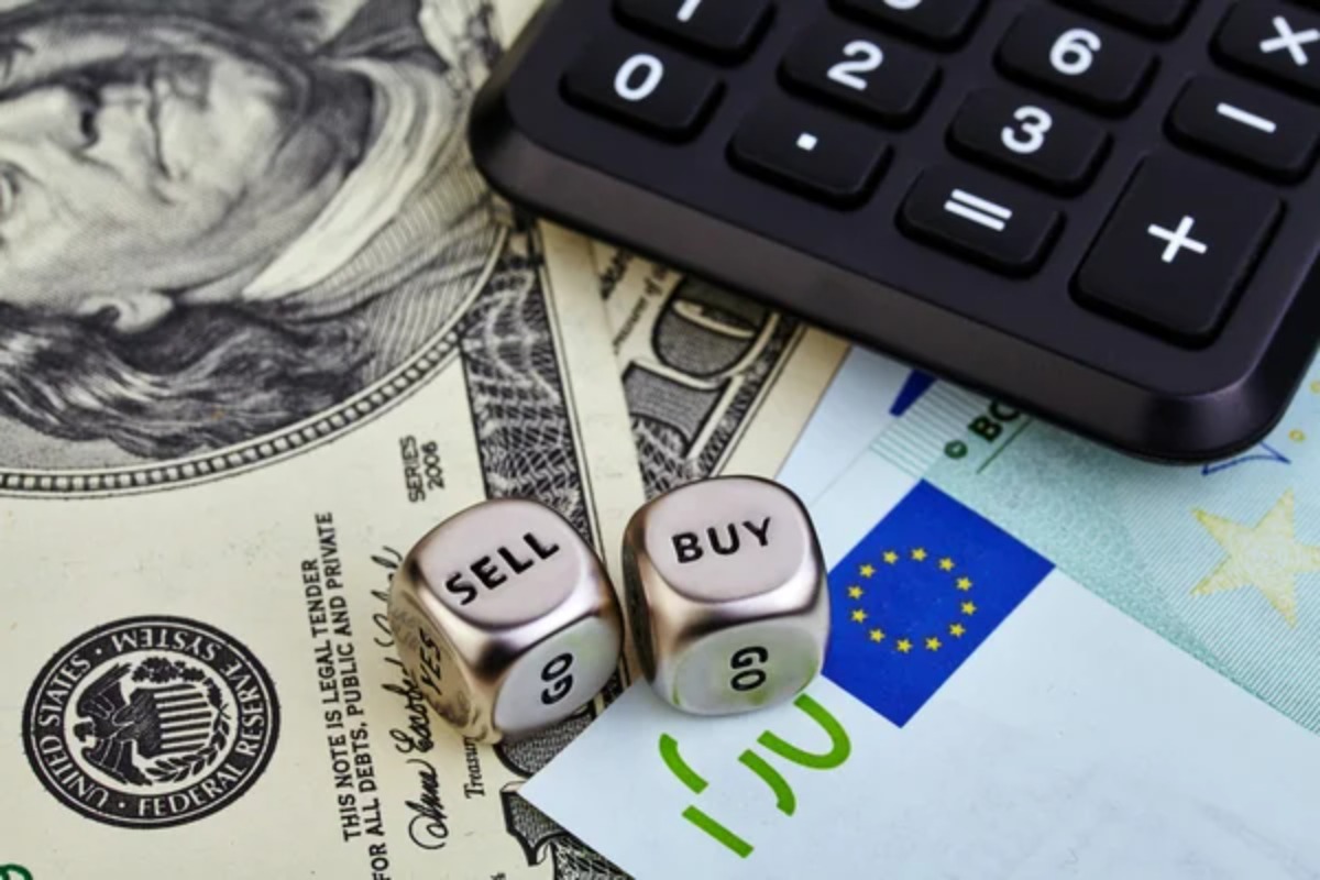 Euro Consolidates Near 1.1700 Ahead Of Jackson Hole Central Bank Remarks