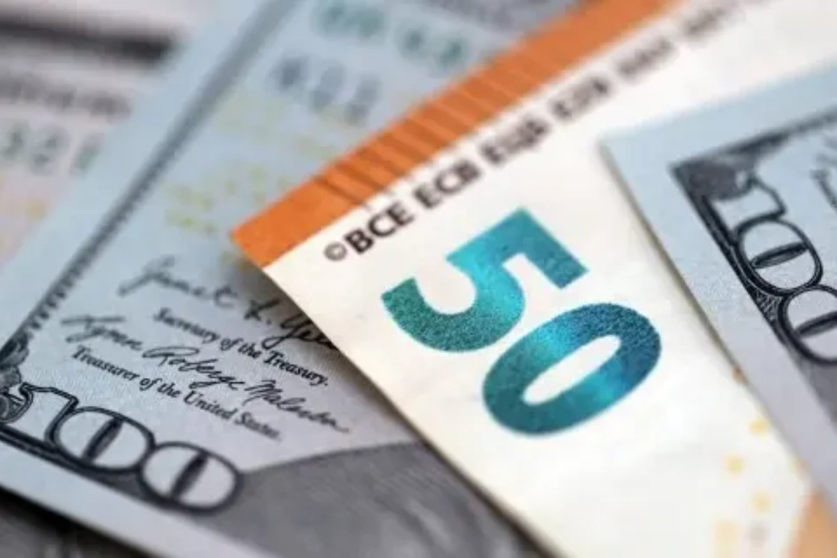FX Daily: Tipping Point