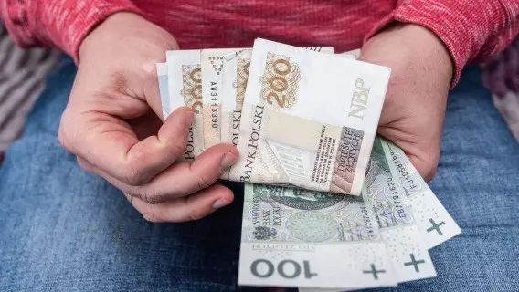 Wage growth in Poland moderated in August