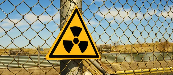 depositphotos_2836216-stock-photo-radiation.jpg depositphotos_2836216-stock-photo-radiation.jpg