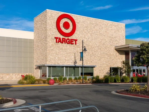 depositphotos_38667251-stock-photo-exterior-view-of-a-target.jpg depositphotos_38667251-stock-photo-exterior-view-of-a-target.jpg