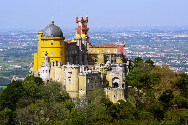 depositphotos_5873753-stock-photo-pena-palace.jpg depositphotos_5873753-stock-photo-pena-palace.jpg