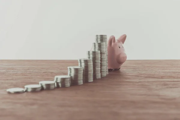 depositphotos_204496654-stock-photo-stacks-coins-piggy-bank-wooden.jpg depositphotos_204496654-stock-photo-stacks-coins-piggy-bank-wooden.jpg