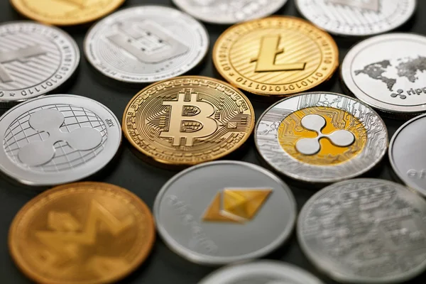 Bitcoin's Line In The Sand: Hold Or Head To $35K? (ETH, SOL, HYPE, ZEC, XMR)