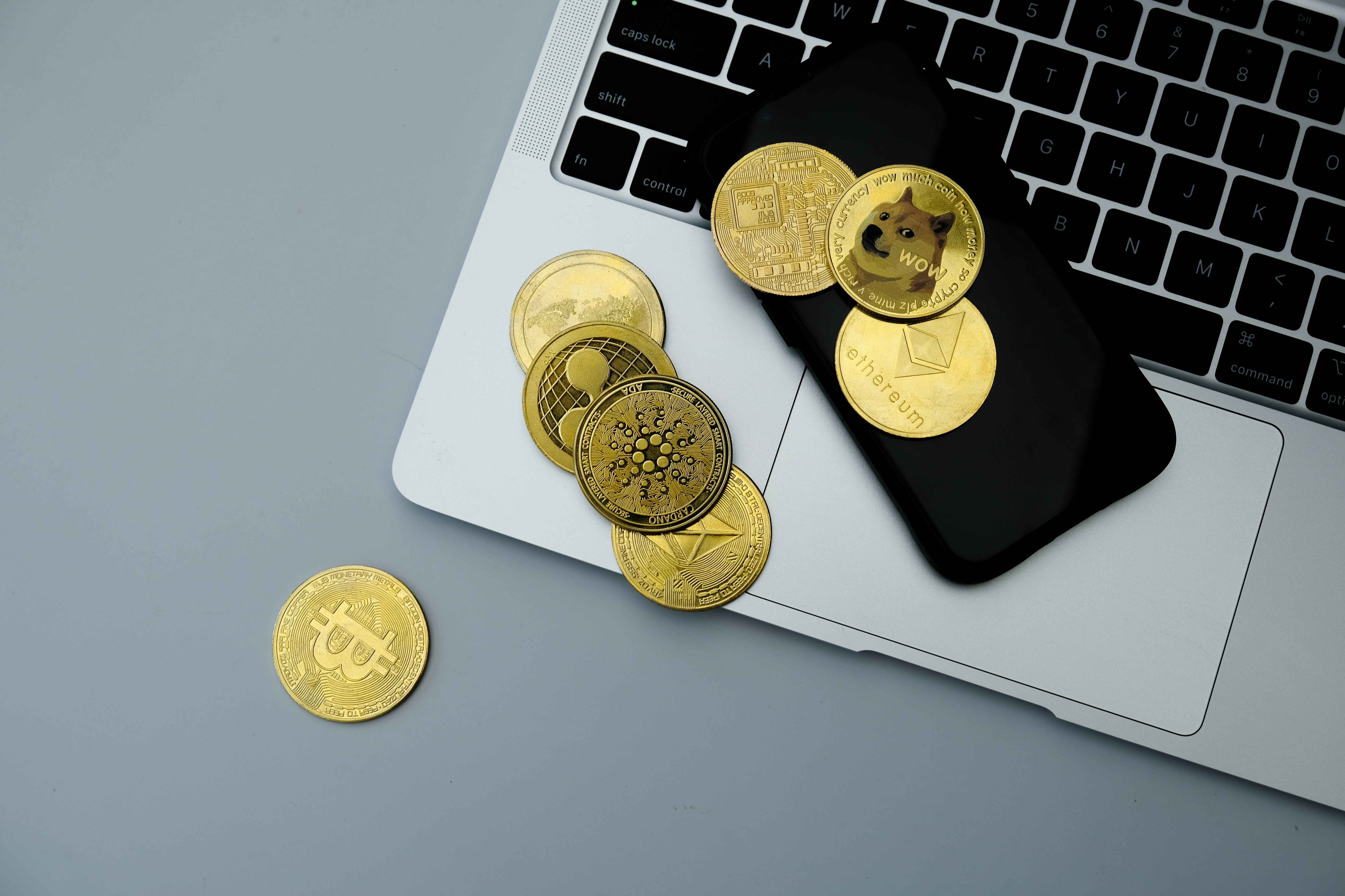 coinhako-EKijTNQ-qSI-unsplash.jpg