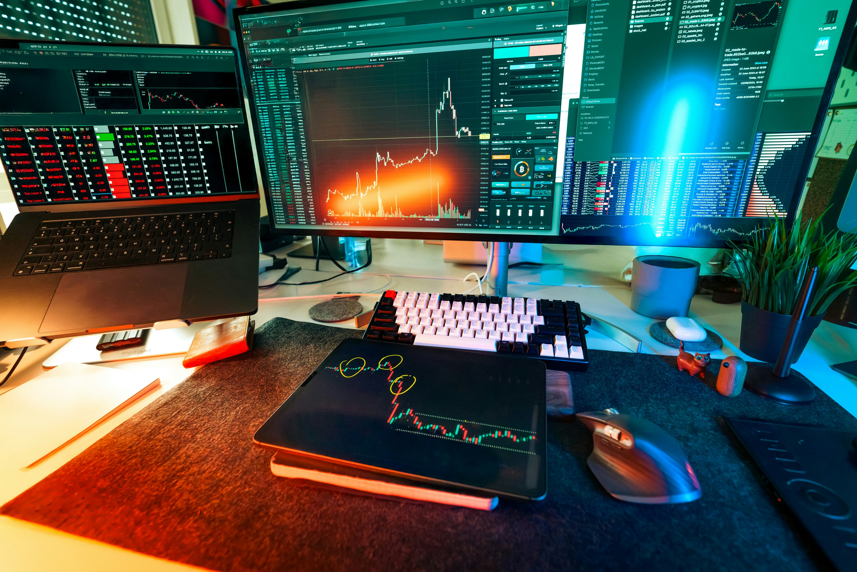 jakub-zerdzicki-aGKspo5OIyg-unsplash (2).jpg jakub-zerdzicki-aGKspo5OIyg-unsplash (2).jpg