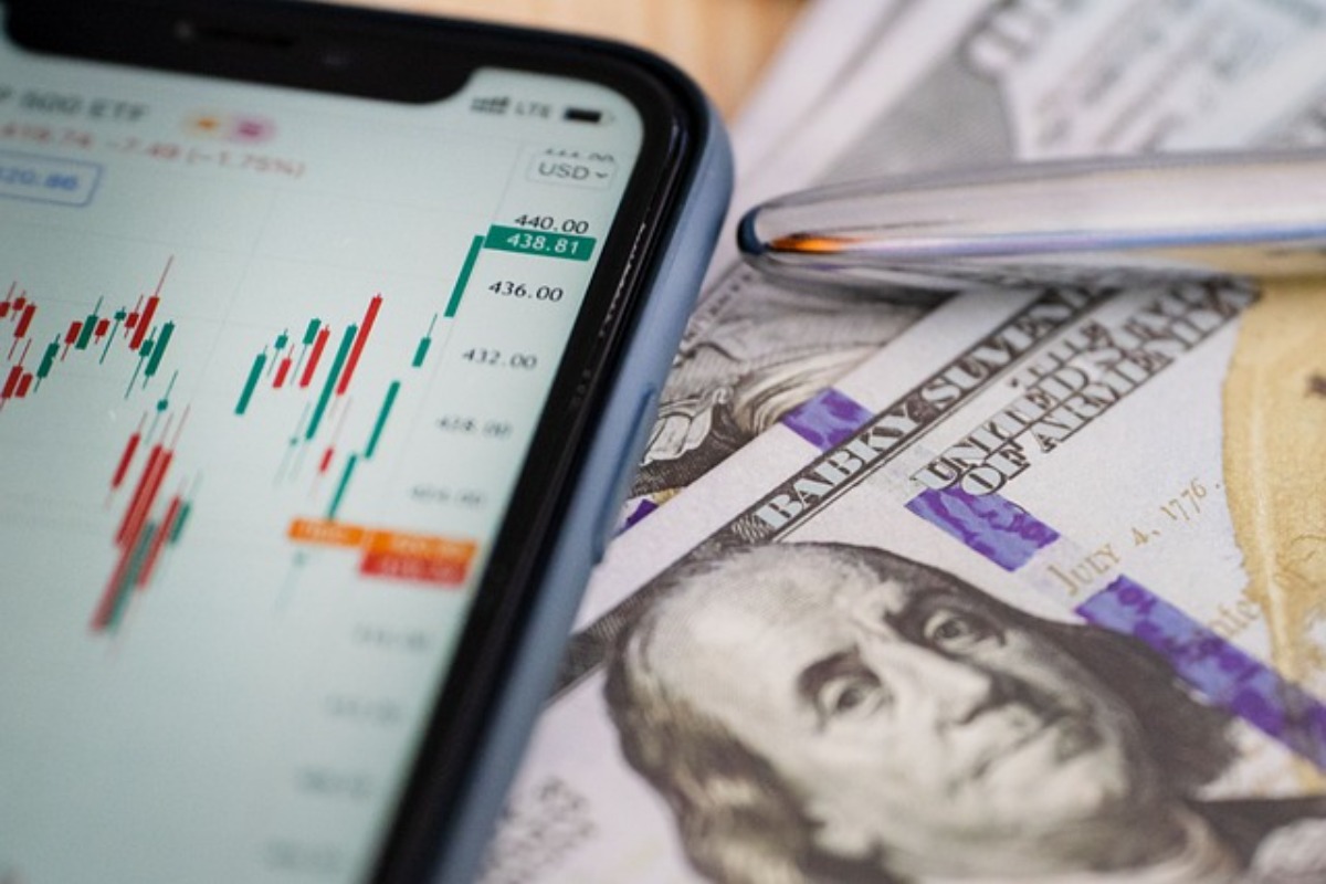 Weekly Wrap-Up - Shorting The Company That Funds The Hyperscalers