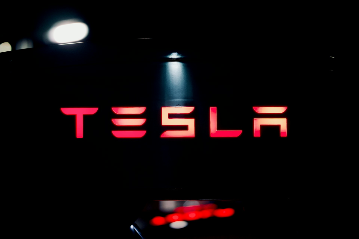 Tesla Stays On Top, Micron Surges And Alphabet Craters