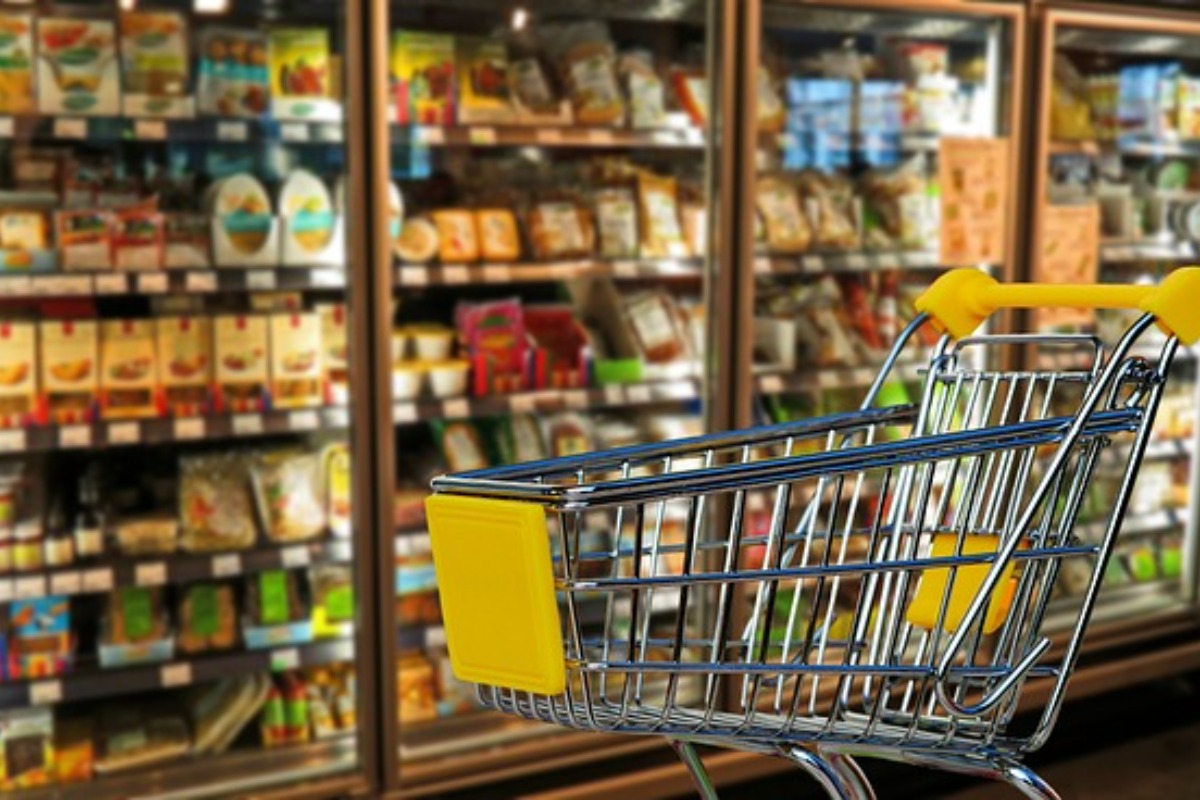 Retail Sales Dive 0.6 Percent In July As Tax Refund Stimulus Abruptly Ends