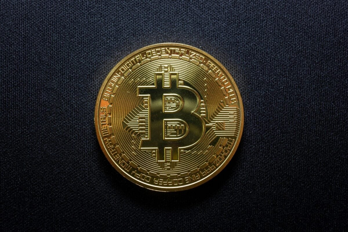 Bitcoin Price: Iran Says U.S. Peace Deal Is Closer Than Ever — BTC Breaks $64K