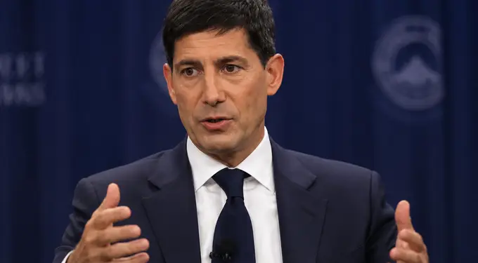 Dow Crashes 700 Points As Warsh Warns Inflation Is Still Too High