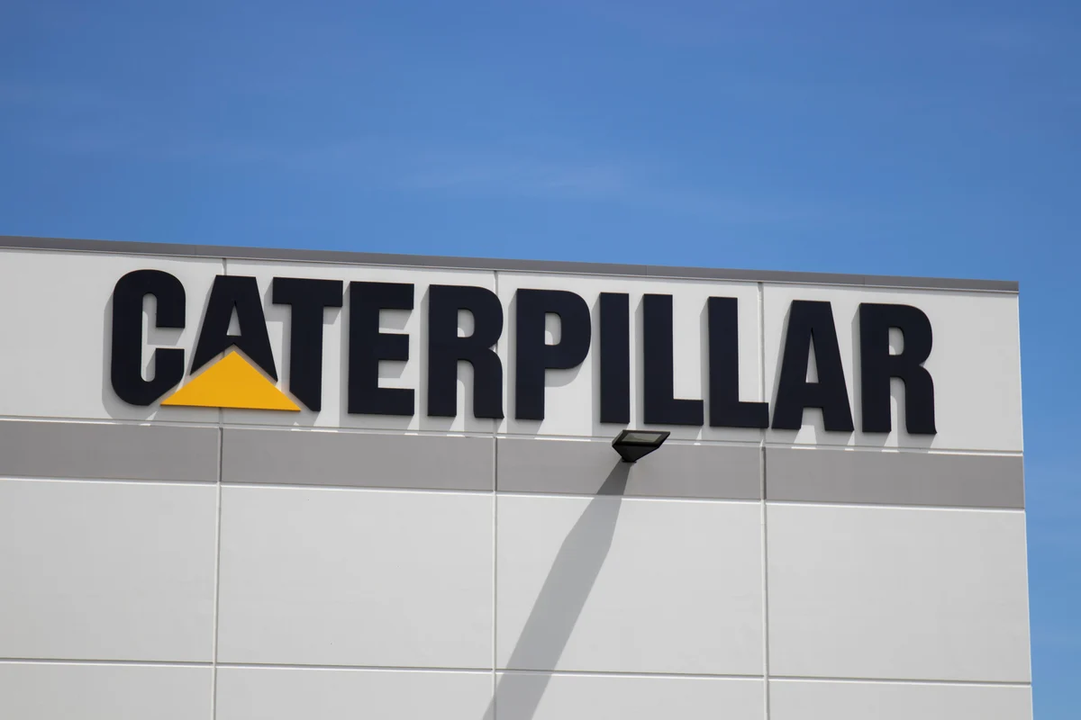 Caterpillar Stock: Slide Despite $10M Illinois Workforce Plan