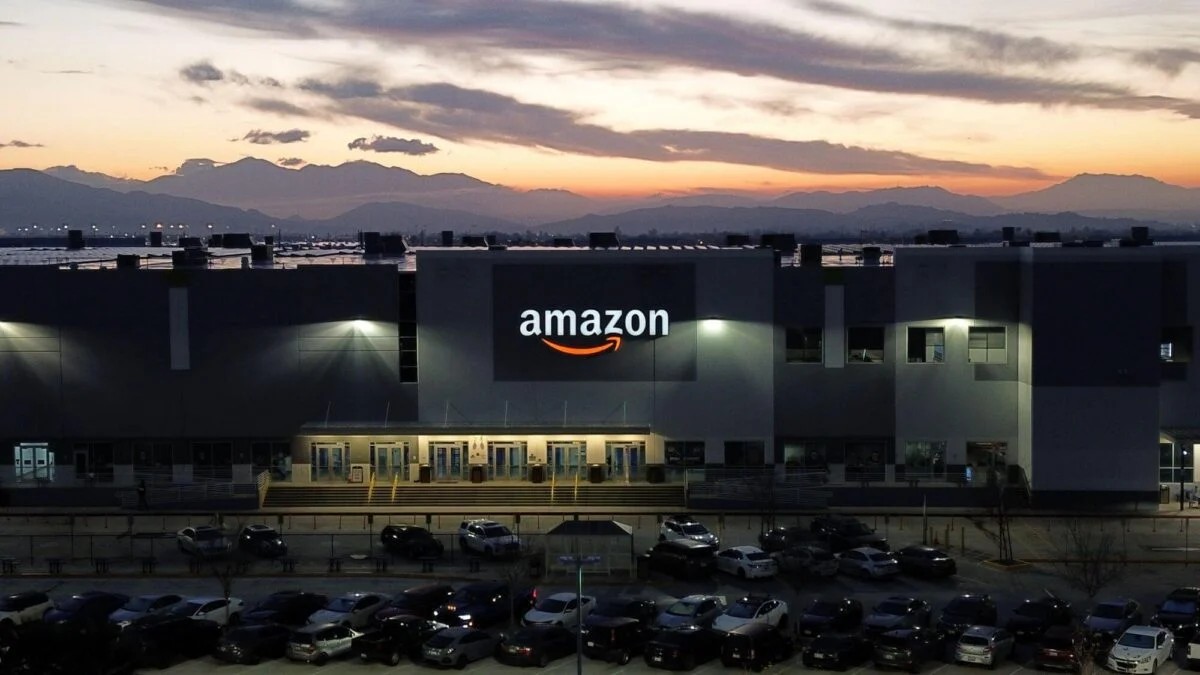 Amazon Stock: FCC Filing Targets 5,105 Satellites For Direct-To-Device Network