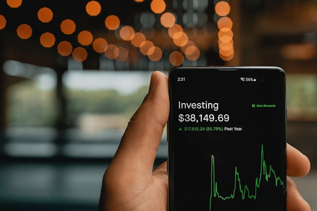 piggybank-sK-ziQvKGsk-unsplash (3).jpg