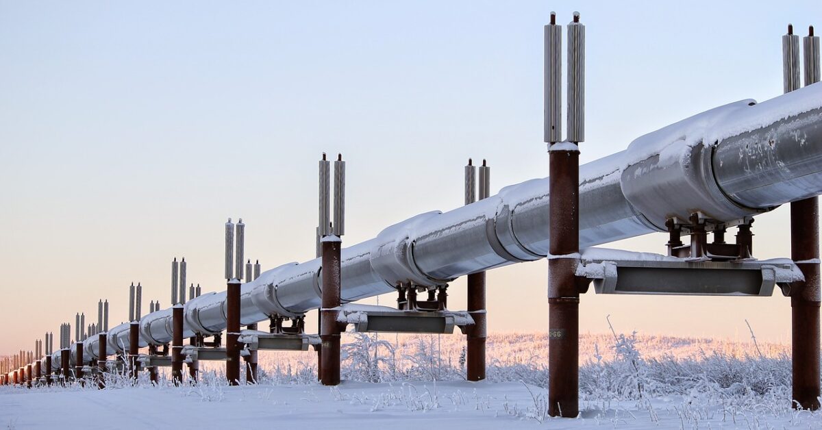 The 5 Main Types of Oil and Gas Pipelines [And Their Purposes]