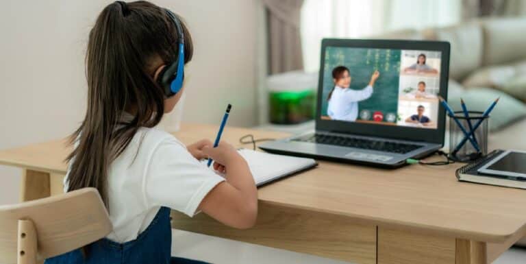 Online teaching and learning post Covid outbreak: A boon or bane in India? - Jaipuria Institute of Management, Indirapuram Ghaziabad