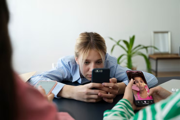 internet addiction cognitive behavior therapy.jpeg
