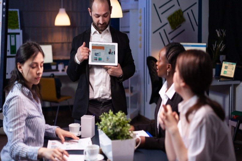 How Does a Marketing Agency Build Brand Recognition Daily?