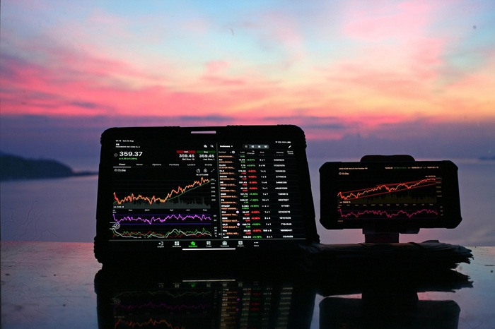 Procurement Freelancers-How Procurement Influences the Share Market.jpg