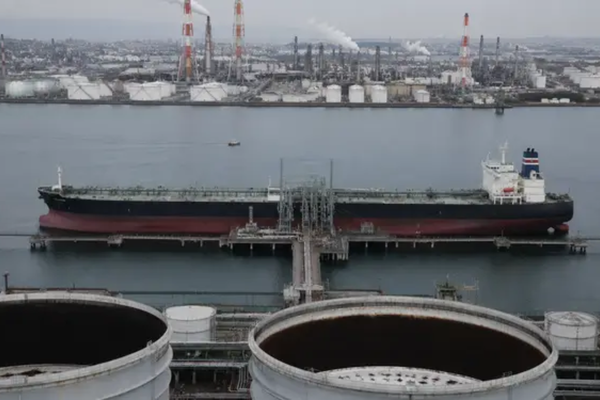 Oil Slips Below $88 Despite Iran Risk: Has Crude’s $90 Rally Already Cracked?