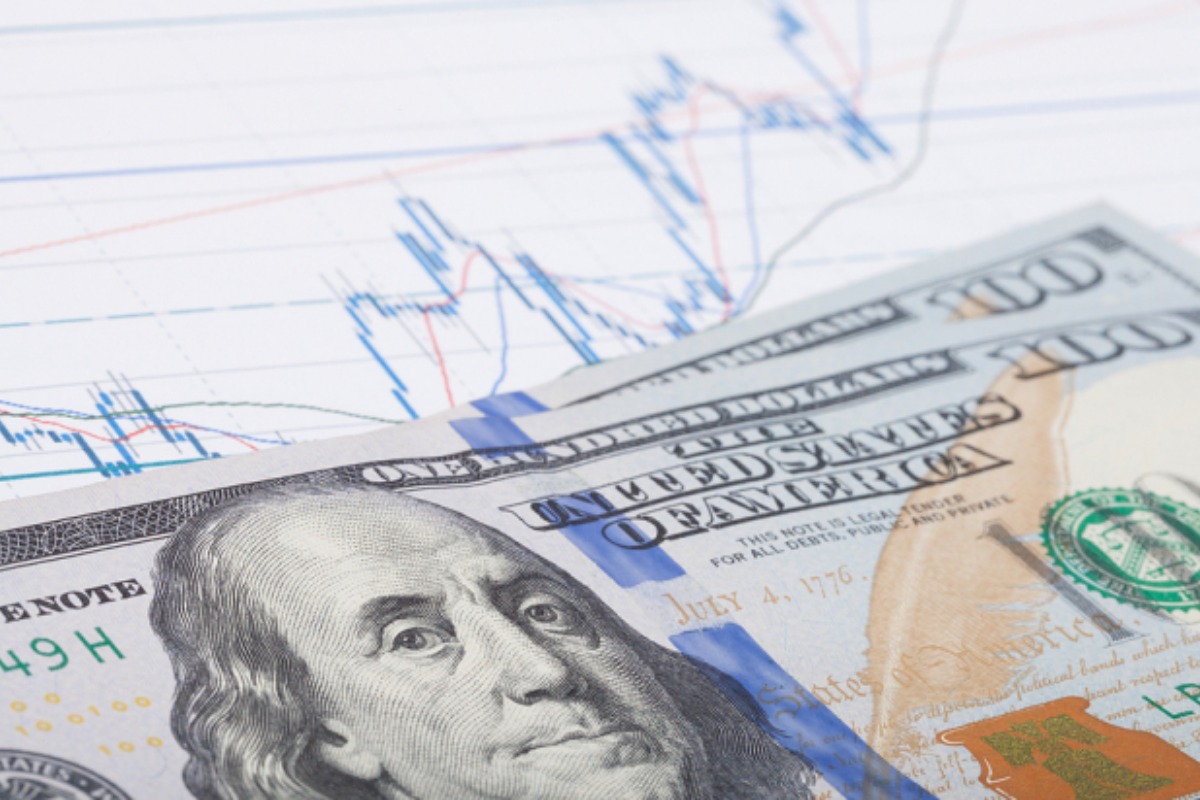 3 Stocks That Offer AI Exposure And Dividends