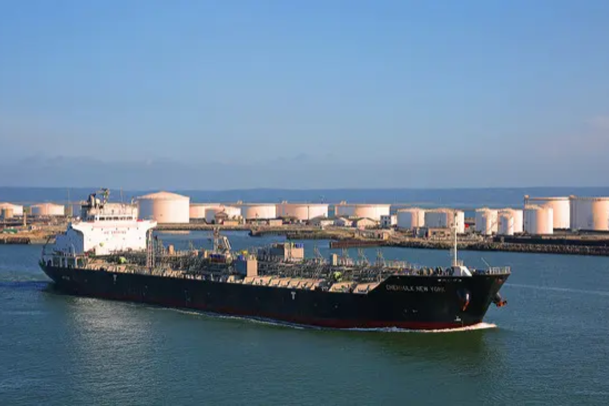 The Commodities Feed: Oil Maintains Gains Amid Persian Gulf Escalation