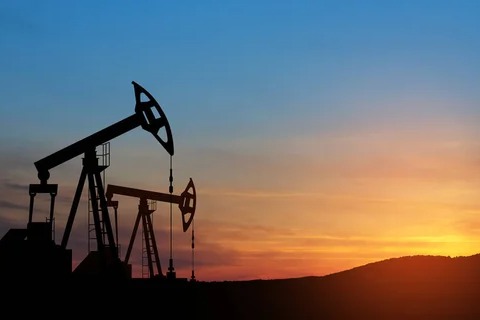 US Oil Prices Jump 2% After Iran Says It Will Not Reopen Strait Of Hormuz