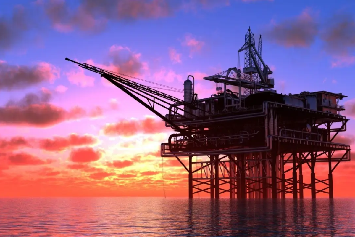 The Commodities Feed: Oil Falls As Strait Of Hormuz Talks Advance