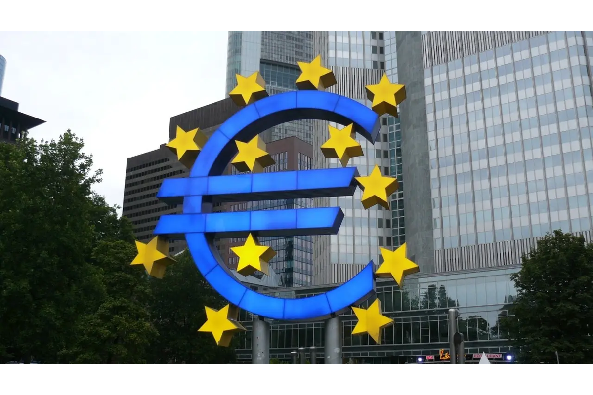 Rates Spark: Hikes Coming, But Bond Yields Choosing To Fall