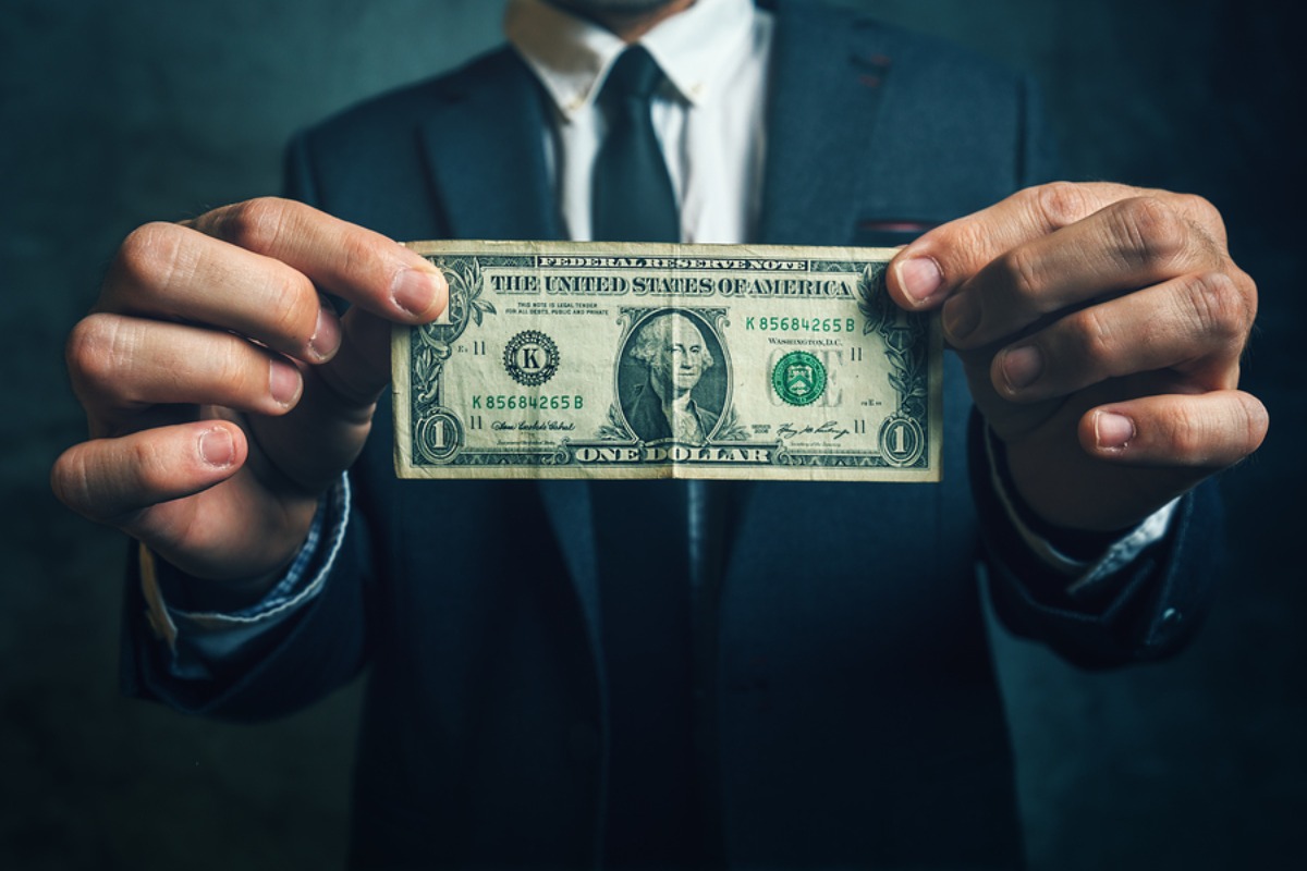 Buy, Sell, Or Hold These 4 Dividend Kings After Earnings: BDX, ED, EMR, PH