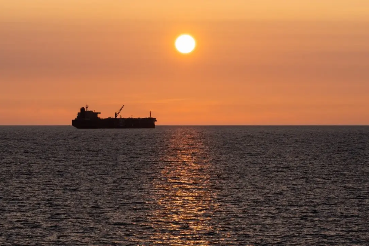 The Commodities Feed: Oil Prices Up Even As Hormuz Flows Increase