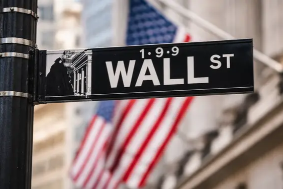 Dow Falls 180 Pts As Oil Rises On Hormuz Fears; Nasdaq Slips Before CPI Data