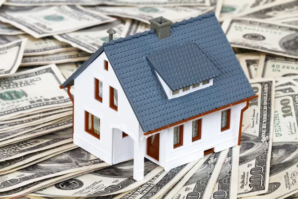 Private Equity Landlords Are Dumping Their Houses