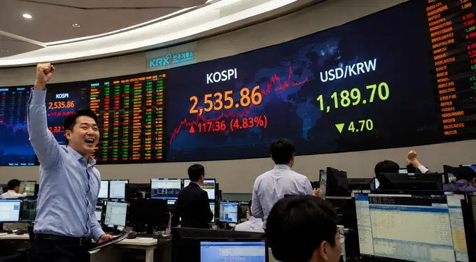 South Korean Stocks: KOSPI Seen Hitting 10,000 By Year-End