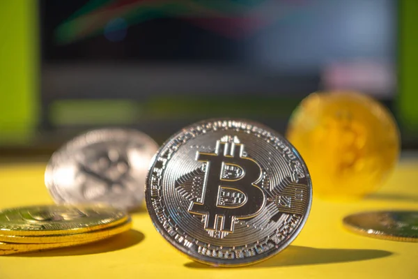 depositphotos_522248918-stock-photo-bitcoin-background-cryptocurrency-virtual-currency.jpg
