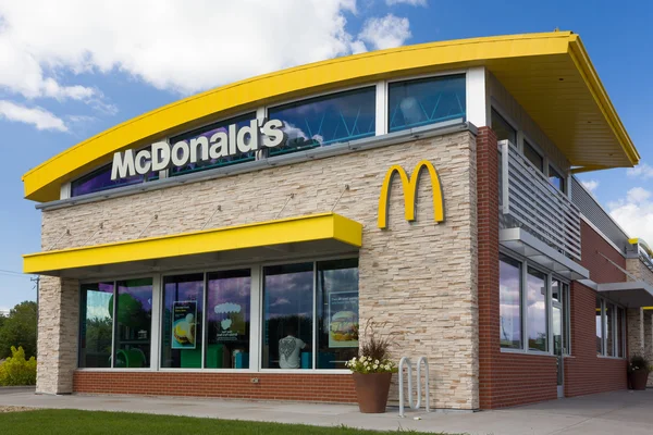 depositphotos_82172284-stock-photo-contemporary-mcdonalds-restaurant-exterior.jpg depositphotos_82172284-stock-photo-contemporary-mcdonalds-restaurant-exterior.jpg