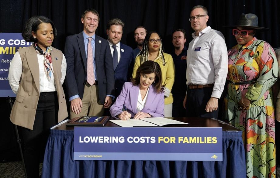 New York Governor Signs Law Pushing Back State Climate Goals